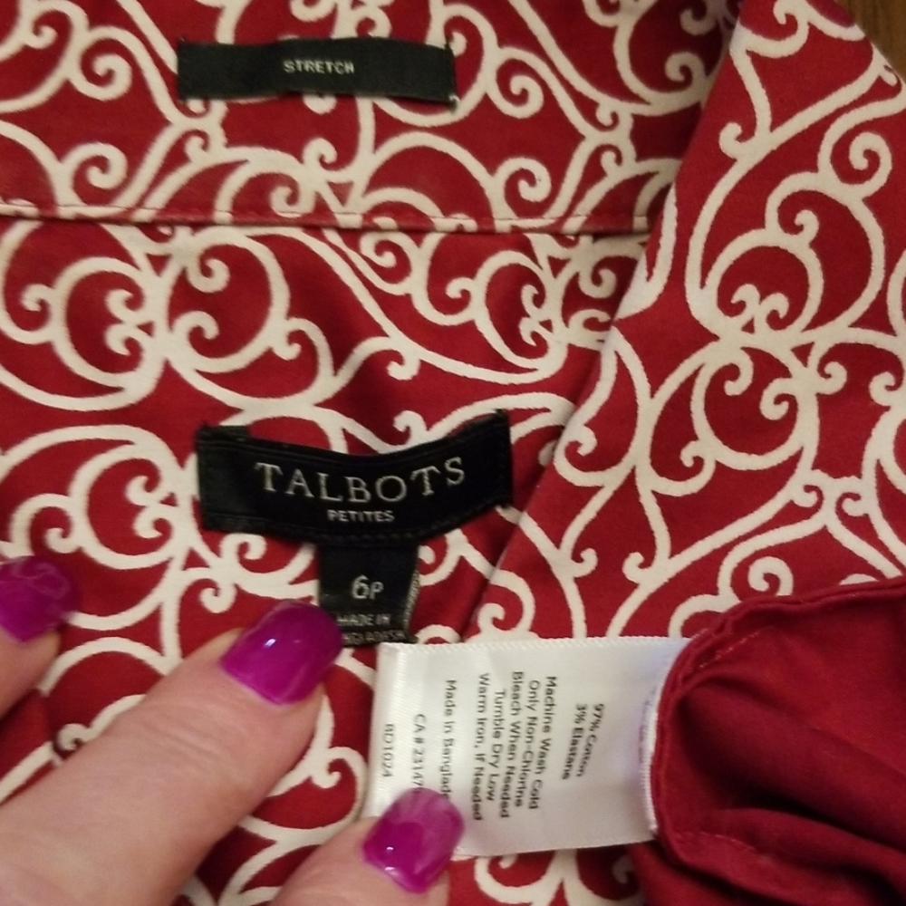 ♥️Talbots red and white heart pattern button down Shirt. - Picture 8 of 8